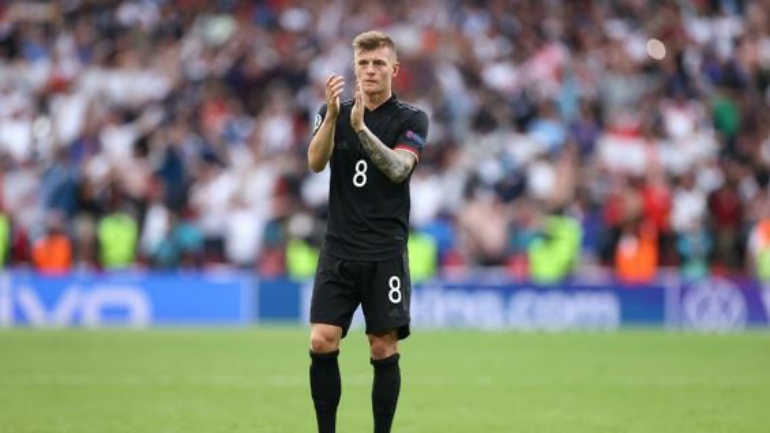 KROOS